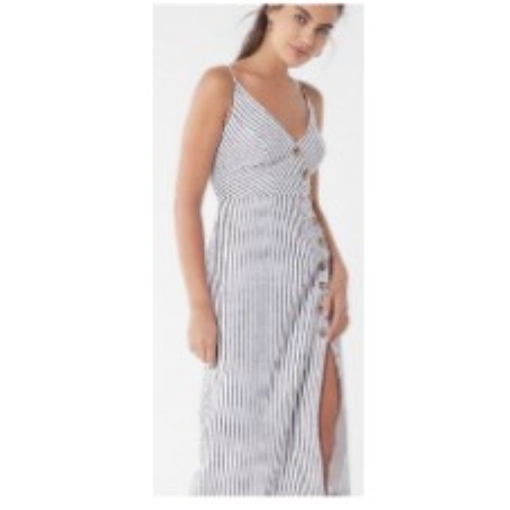 Urban Outfitters M Pinstriped Summer Button Down Front Dress - Picture 10 of 10